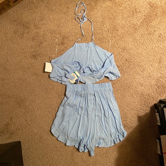 2 piece Set - Picture 2 of 2